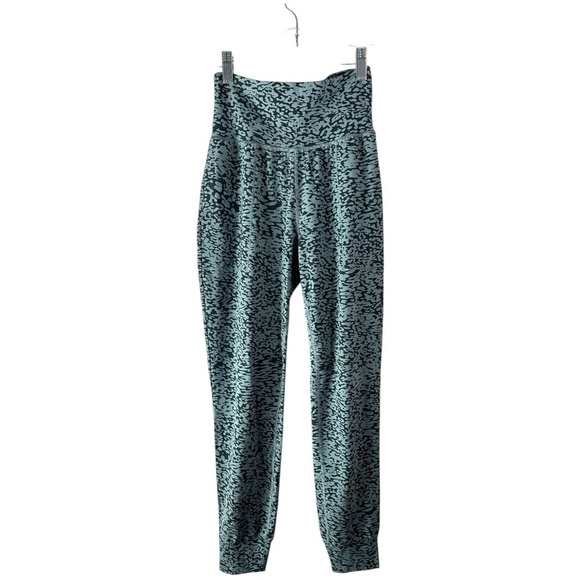 Athleta Salutation Joggers Ocelot Spot Print Size XXS - Picture 1 of 7